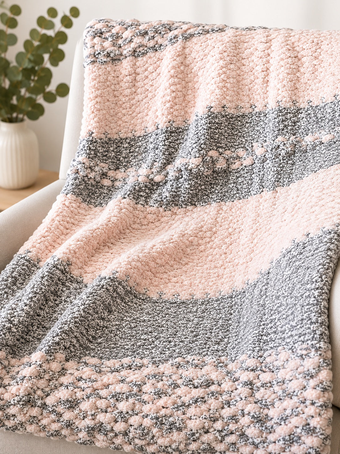 Blish Pink & Marble Gray HandmadeChunky Knit Throw Blanket, 40 x 52