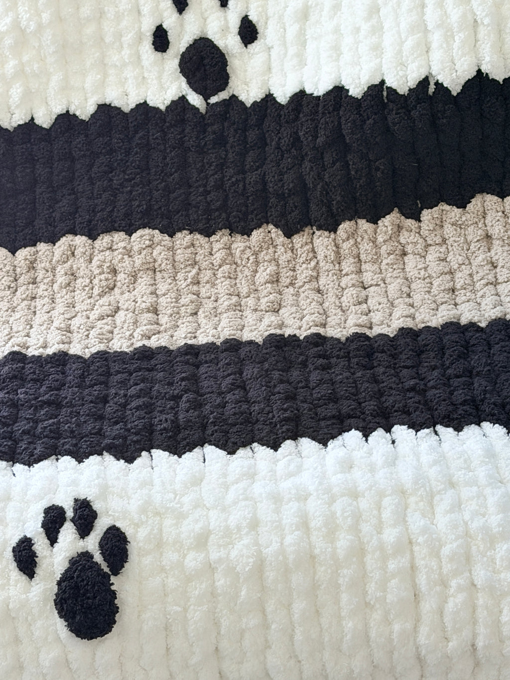 Handmade Chunky Knit Paw Print Blanket, Black, White & Light Gray 49x58